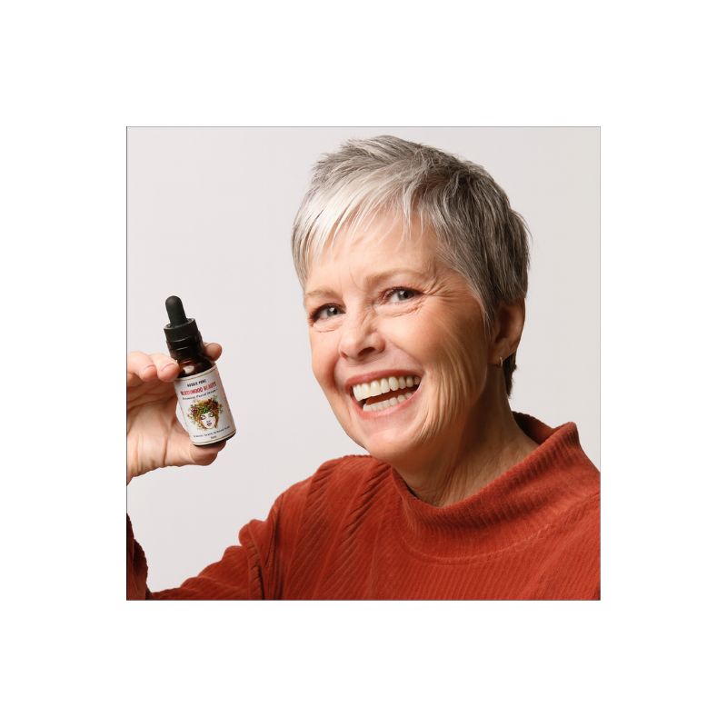 How Blushwood Berry Supports Your Skin’s Natural Glow (and Why Our Botanical Facial Serum Makes It Easy)